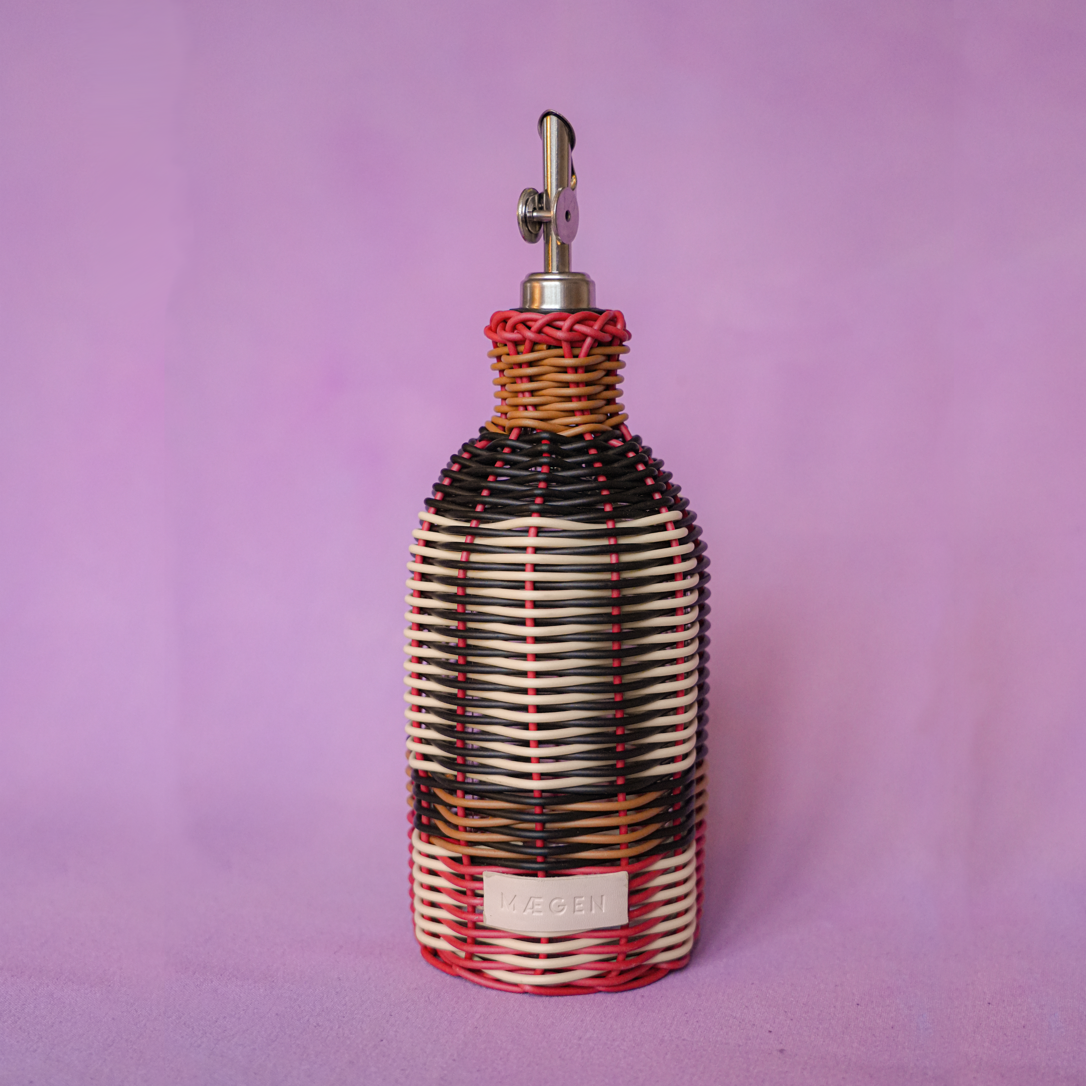 Woven Oil Pourer | Cream & Black