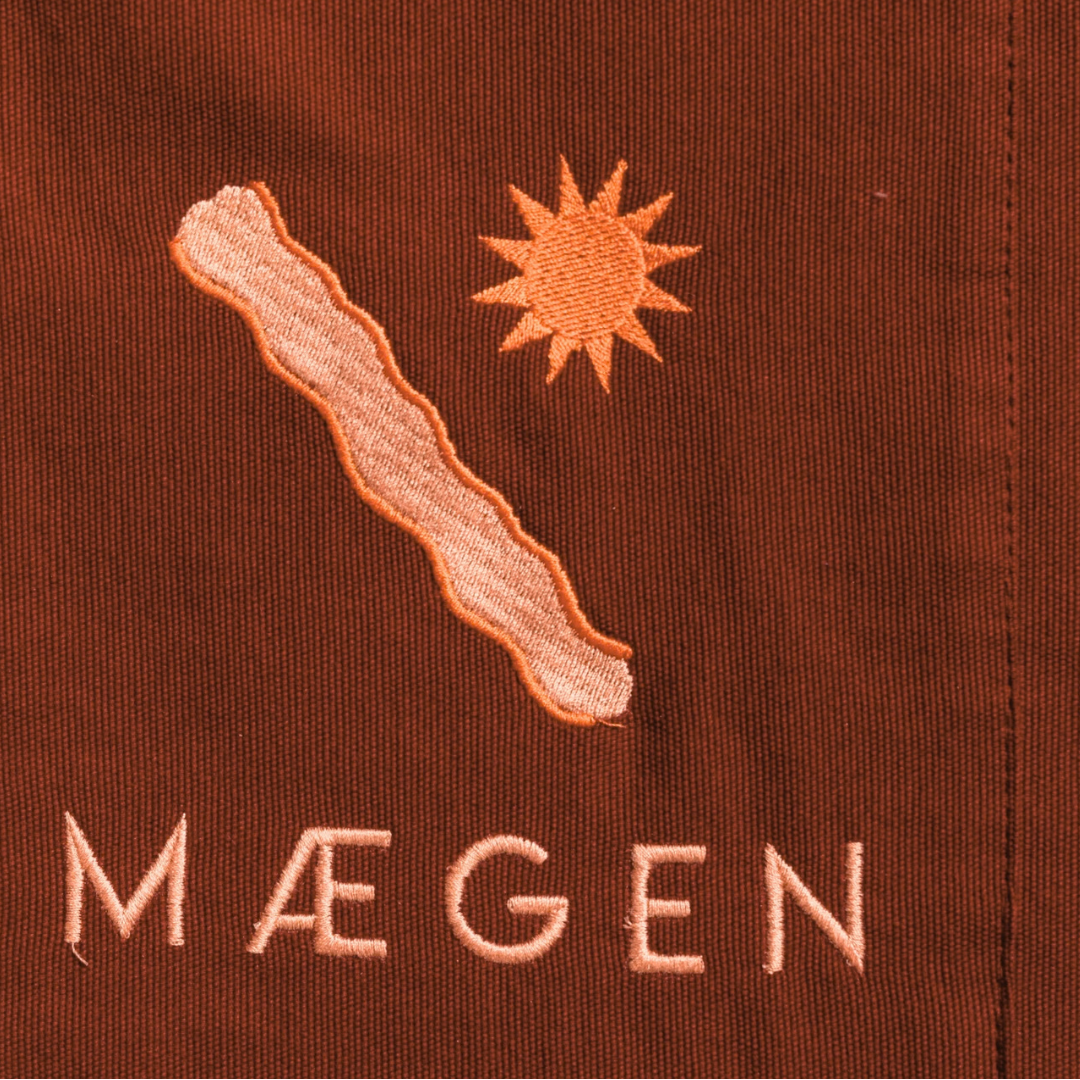 The MÆGEN Apron - Burgundy